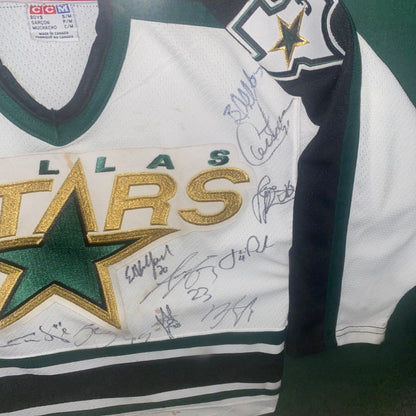 Dallas Stars 1998-99 Vintage Stanley Cup Team Signed Framed Jersey with Mike Modano Signed Puck